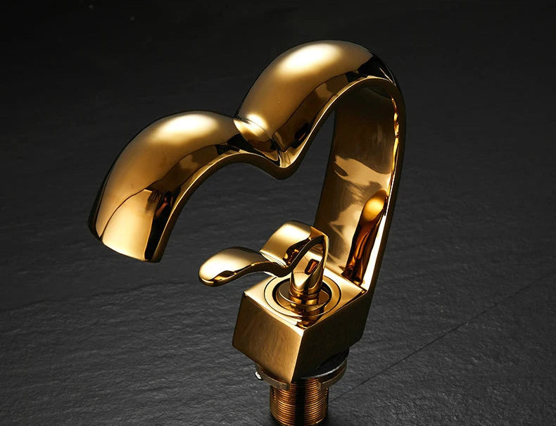 Brass Bathroom Waterfall Faucet Hot Cold Basin Sink Tap Creative Heart-shaped Bath Vanity Mixer Faucets torneira pia banheiro Innova Techno
